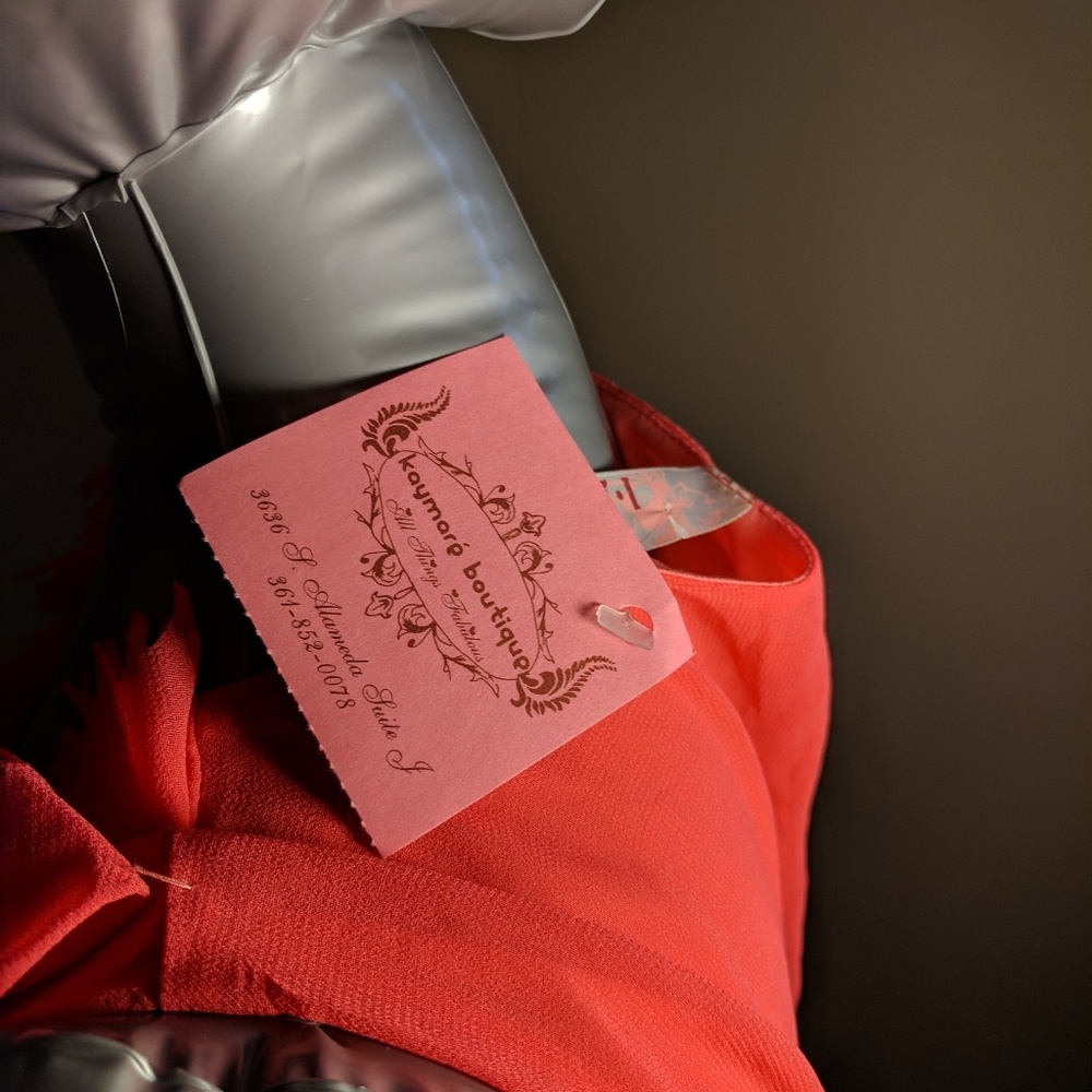 1.2.3. Salmon  v neck surplice chiffon - Picture 5 of 7
